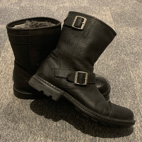 Men’s UGG® Australia Rockville II 3040 Black Leather Biker Boots (EUC) - Picture 5 of 8